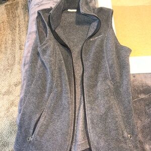 Columbia vest